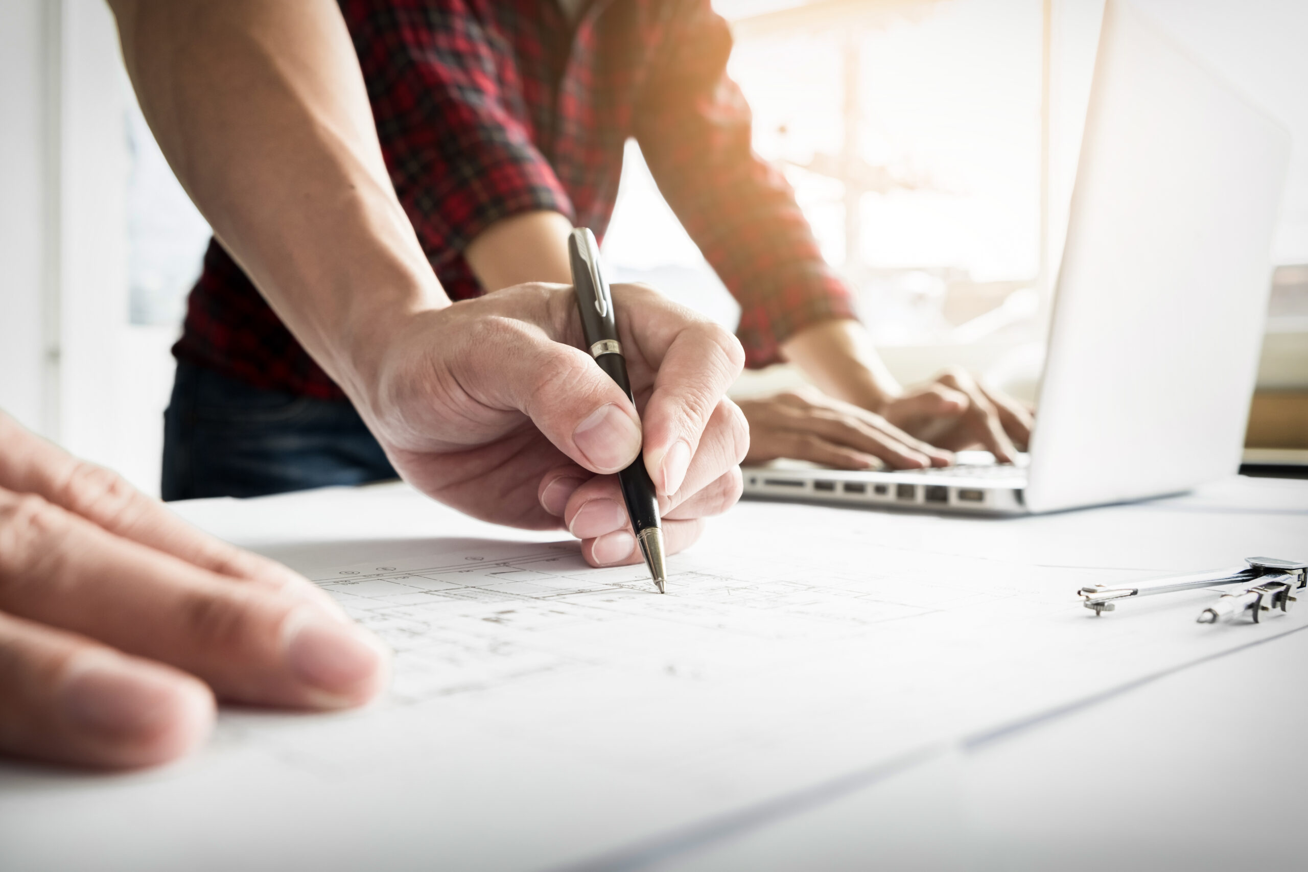 custom designed pressure transducers and transmitters